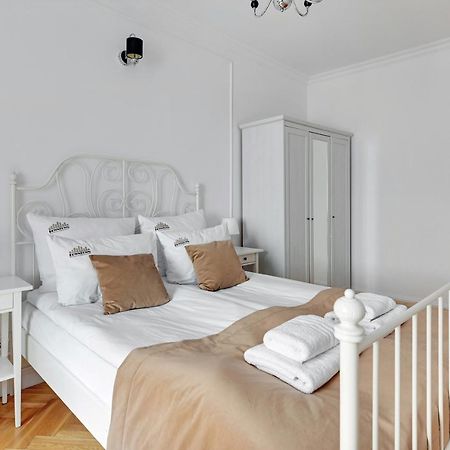 Dlugi Targ Street, Main Old Town & Riverside By Downtown Apartments Gdansk Bagian luar foto