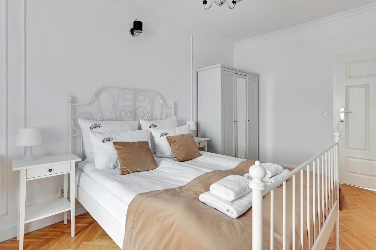 Dlugi Targ Street, Main Old Town & Riverside By Downtown Apartments Gdansk Bagian luar foto