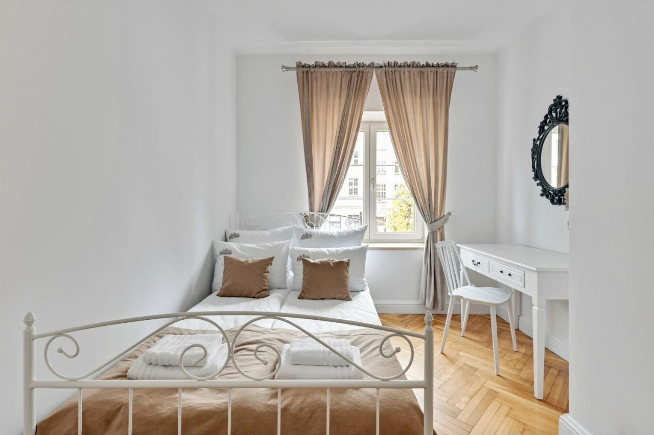 Dlugi Targ Street, Main Old Town & Riverside By Downtown Apartments Gdansk Bagian luar foto